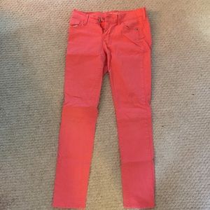 Old Navy's The Sweetheart Jeans in Peach, Size 2